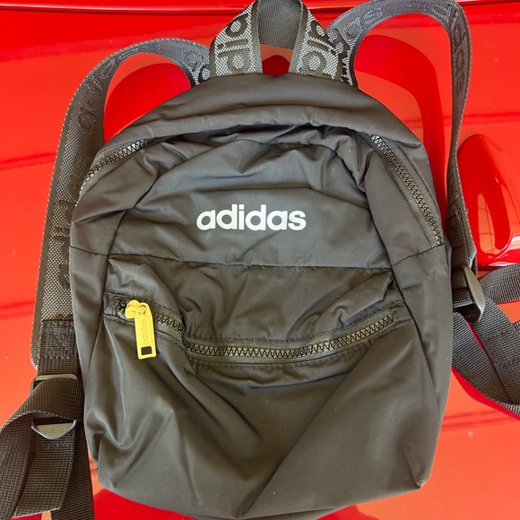 Designer purses bundle - Picture 15 of 16